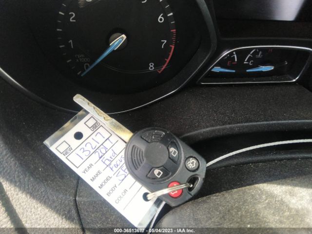 1FADP3M27HL282129 Ford FOCUS SEL