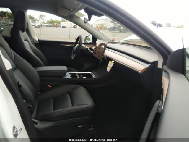 7SAYGDEE0PA102422 Tesla Model Y Long Range