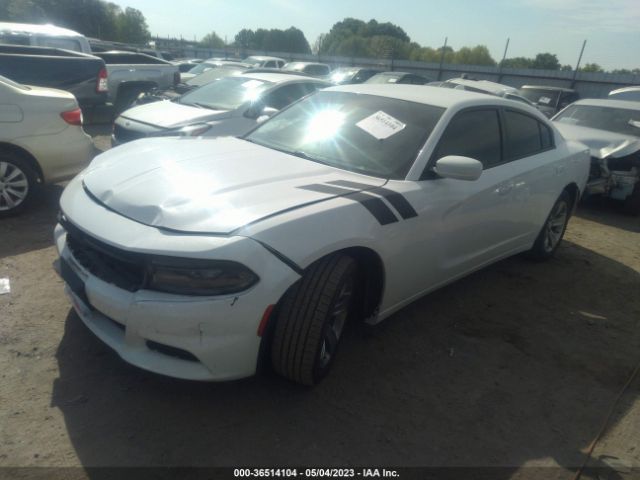 2C3CDXHG8FH824428 Dodge Charger Sxt