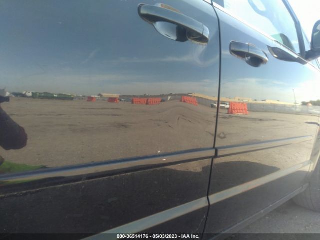 2C4RDGCGXHR677345 Dodge Grand Caravan Sxt