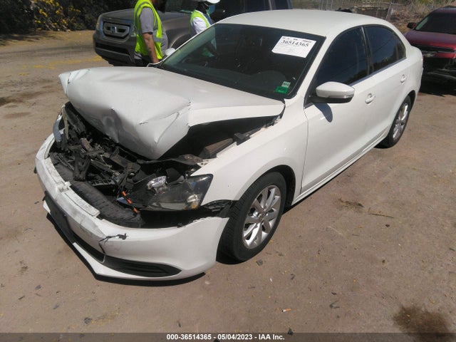 3VWD17AJ5EM322858 Volkswagen Jetta Sedan Se W/connectivity