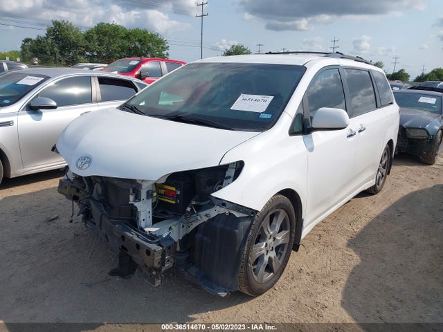2017 TOYOTA SIENNA SE VIN: 5TDXZ3DC7HS774233