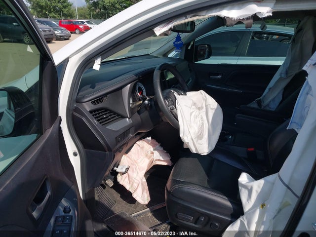 2017 TOYOTA SIENNA SE VIN: 5TDXZ3DC7HS774233