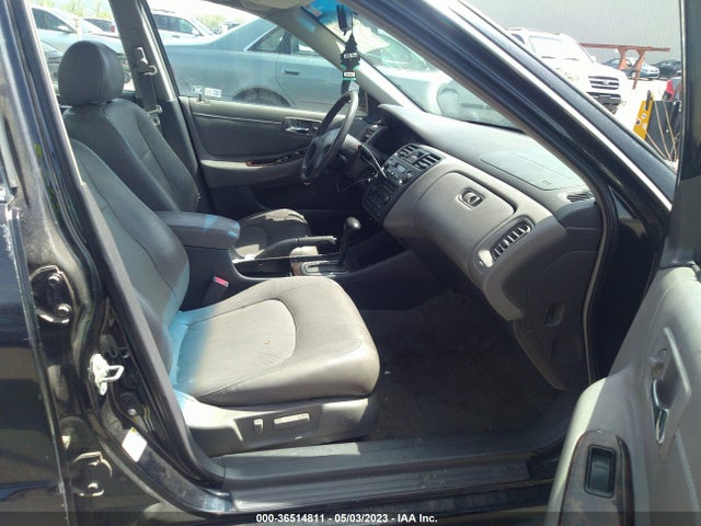 2002 HONDA ACCORD SDN EX W/LEATHER VIN: 1HGCG16532A077140