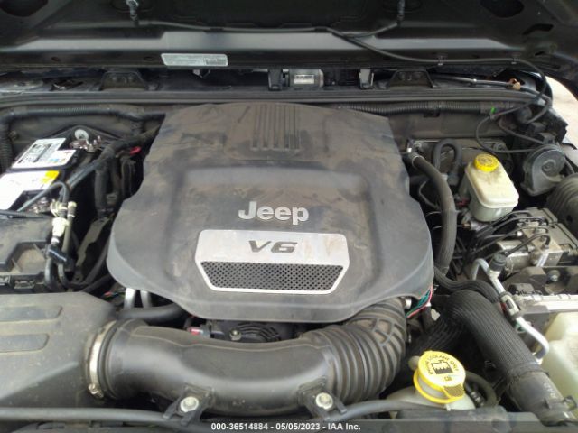 1C4BJWDG8EL281406 Jeep Wrangler Unlimited Sport