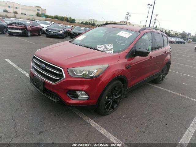 1FMCU0GD7JUA04577 Ford ESCAPE SE