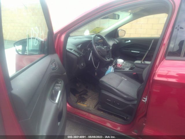 1FMCU0GD7JUA04577 Ford ESCAPE SE
