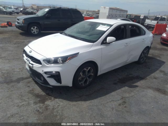 3KPF24AD8ME299215 KIA Forte Lxs