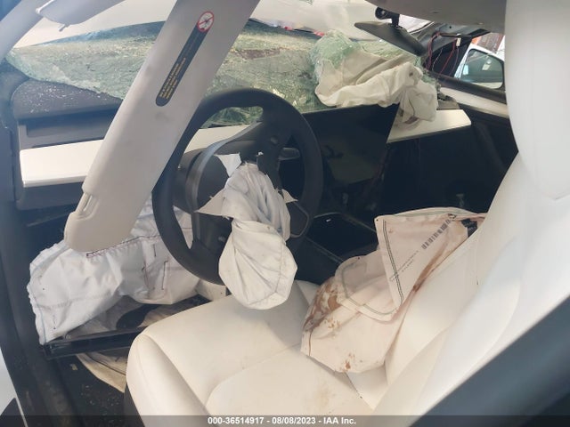 Tesla Model Y Long Range 2023 7SAYGDEE2PA095103 Image 5