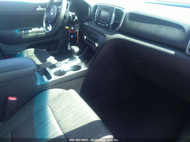 KNDPMCAC6K7617359 KIA Sportage Lx