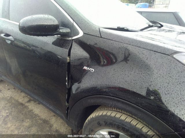KNDPMCAC2J7380559 KIA Sportage Lx