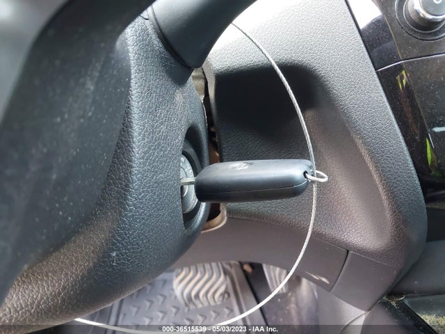2018 NISSAN ROGUE S VIN: 5N1AT2MT1JC709639