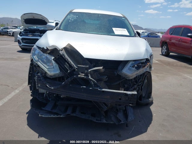 2018 NISSAN ROGUE S VIN: 5N1AT2MT1JC709639