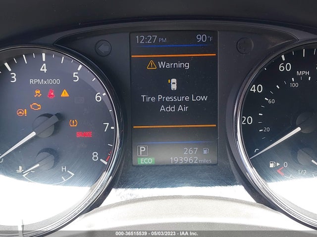 2018 NISSAN ROGUE S VIN: 5N1AT2MT1JC709639