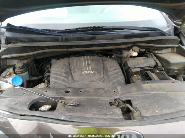 KNDMB5C11H6248165 KIA SEDONA LX