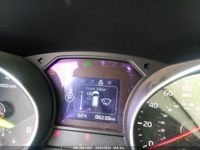 KNDMB5C11H6248165 KIA SEDONA LX