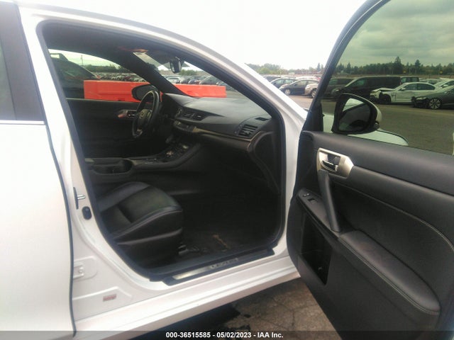 JTHKD5BH9F2215515 Lexus Ct 200h Hybrid