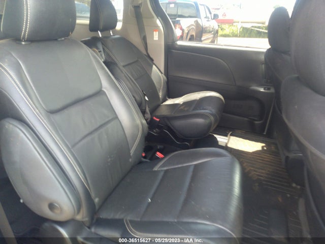 Toyota SIENNA SE 2018 5TDXZ3DC4JS902045 Image 8
