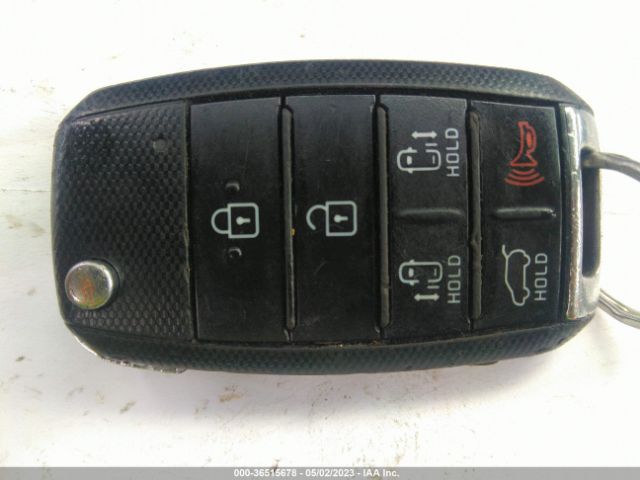 KNDMB5C19G6086624 KIA SEDONA LX