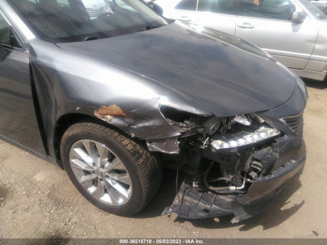 JTHBW1GG7E2045611 Lexus Es 300h Hybrid