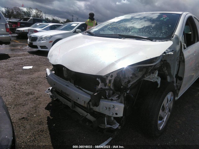 Toyota Prius C One/two/three/four 2015 JTDKDTB38F1581370 Image 8
