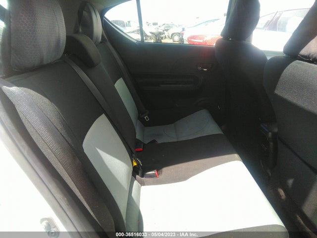 Toyota Prius C One/two/three/four 2015 JTDKDTB38F1581370 Image 10