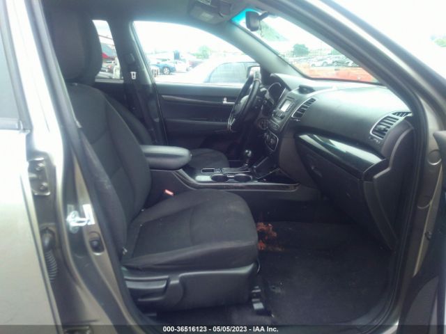 KIA SORENTO LX 2015 5XYKT4A68FG563035 Image 5