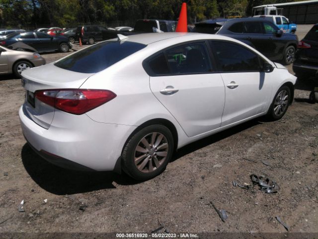 KNAFX4A66G5470639 KIA FORTE LX