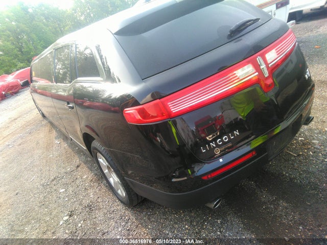 2017 Lincoln MKT, VIN: 2L1MJ5LT1HBL00106
