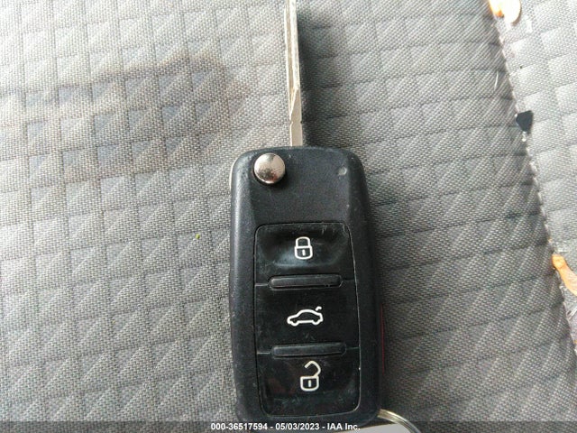 3VW2B7AJ2HM398675 Volkswagen Jetta 1.4t S