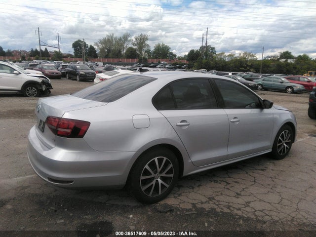 3VWB67AJ5GM322029 Volkswagen Jetta Sedan 1.4t Se