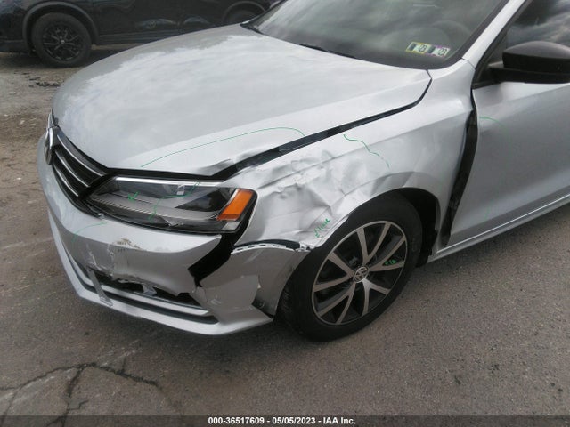3VWB67AJ5GM322029 Volkswagen Jetta Sedan 1.4t Se