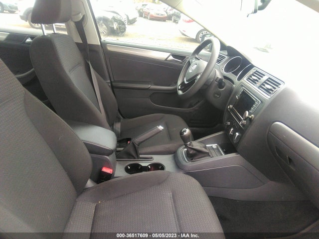 3VWB67AJ5GM322029 Volkswagen Jetta Sedan 1.4t Se
