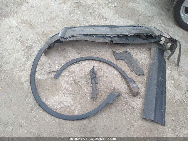 3VV1B7AX6JM026590 Volkswagen TIGUAN S