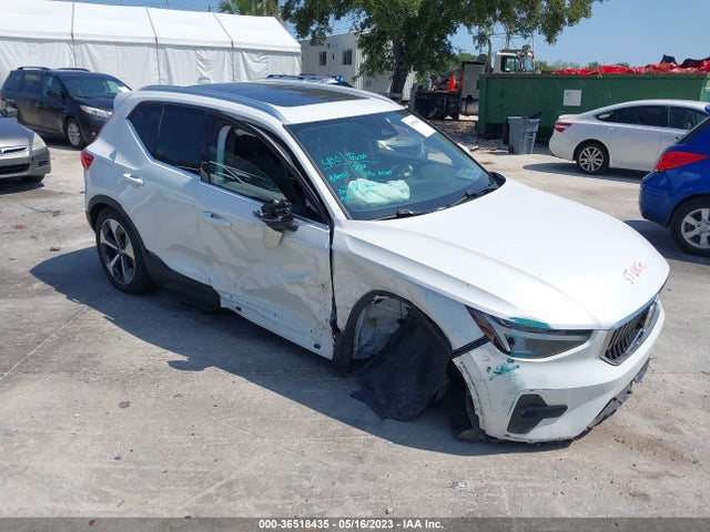 2023 Volvo XC40, VIN: YV4L12UNXP2966055
