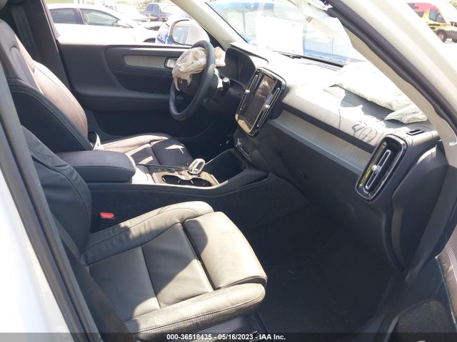 2023 Volvo XC40, VIN: YV4L12UNXP2966055