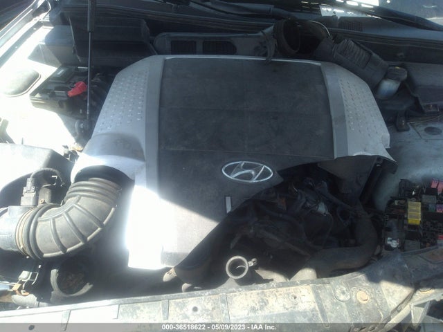 2009 HYUNDAI GENESIS VIN: KMHGC46E19U024440