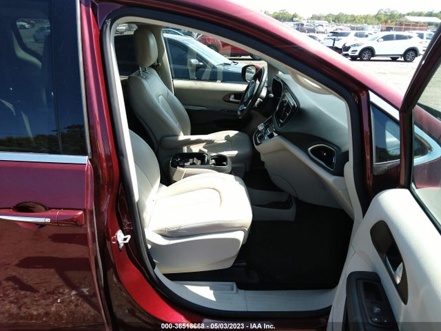 2C4RC1BGXHR592040 Chrysler Pacifica Touring-l