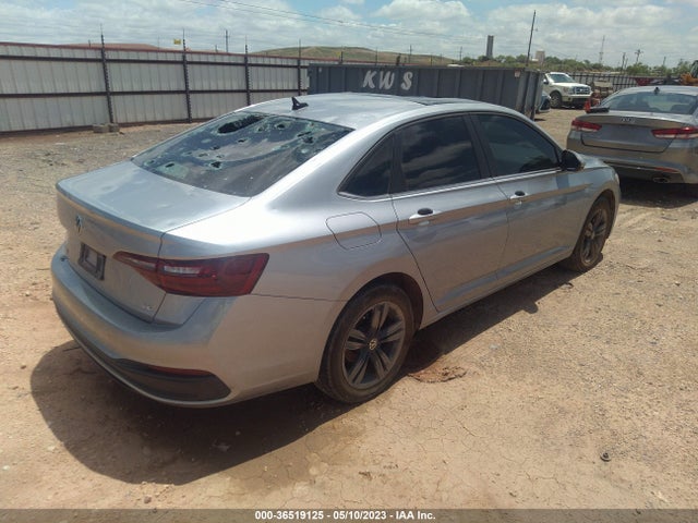 3VW7M7BUXNM015358 Volkswagen JETTA SE