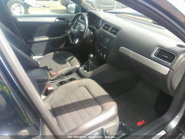 3VW5T7AJ7EM229533 Volkswagen Jetta Sedan Gli