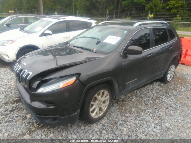 1C4PJLCB4HW533262 Jeep Cherokee Latitude