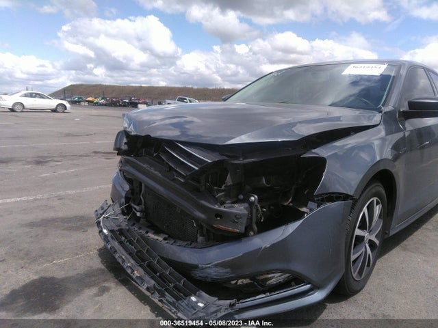 3VWD67AJ4GM246196 Volkswagen Jetta Sedan 1.4t Se