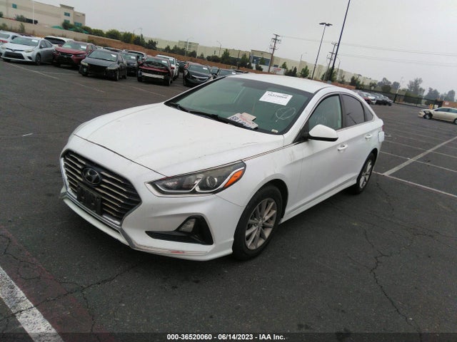 Hyundai SONATA SE 2018 5NPE24AF8JH615801 Image 2