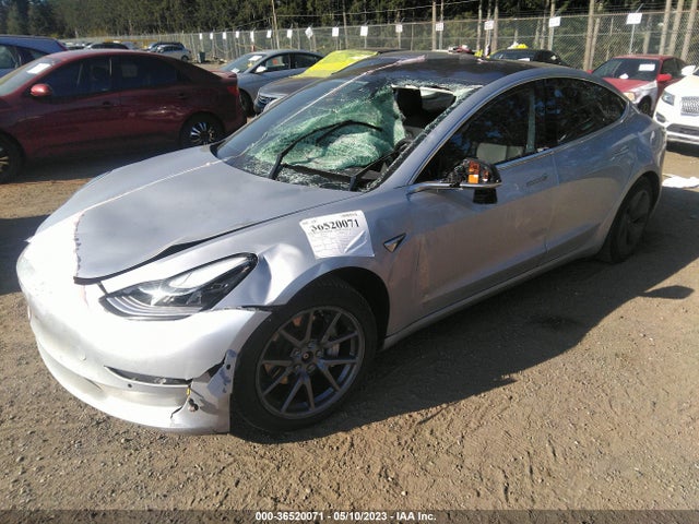 Tesla Model 3 Long Range 2018 5YJ3E1EB4JF087502 Image 2