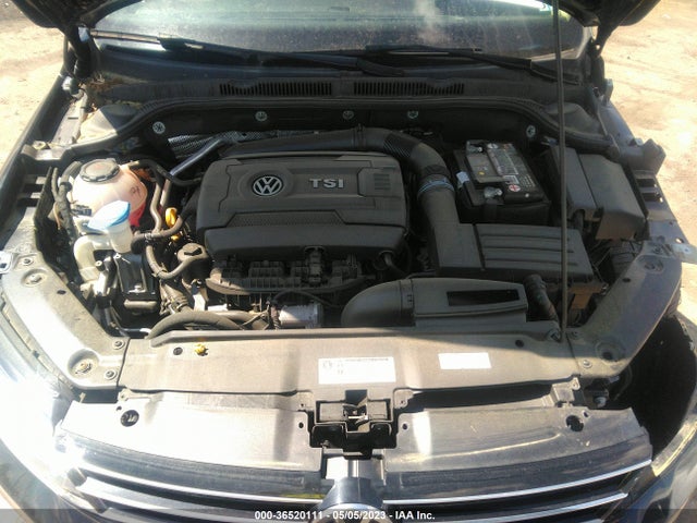 3VWL17AJ2JM218558 Volkswagen Jetta 1.8t Sel