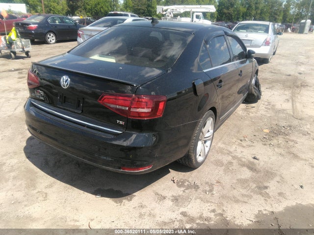 3VWL17AJ2JM218558 Volkswagen Jetta 1.8t Sel