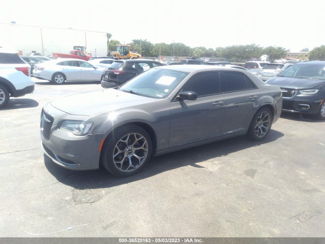 2C3CCAAGXJH293302 Chrysler 300 Touring