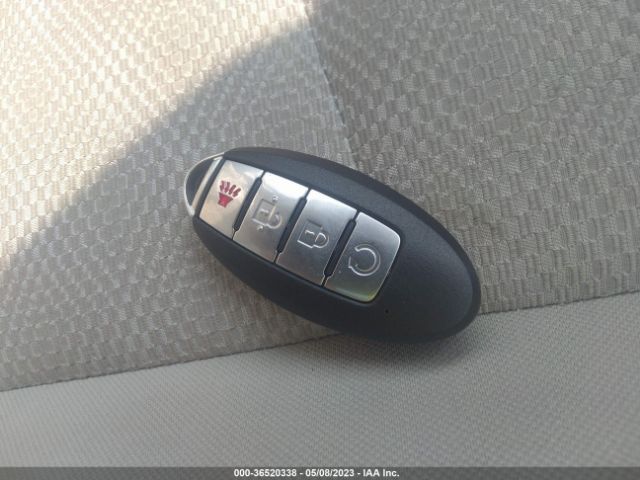 JN1BJ1CR3KW631334 Nissan Rogue Sport Sv