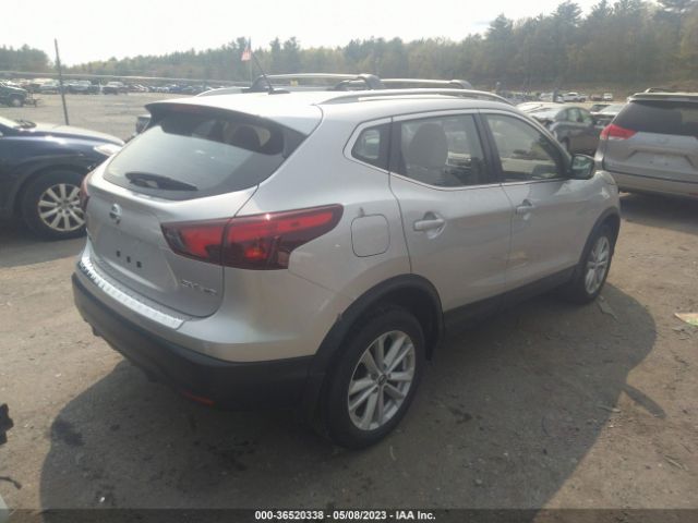 JN1BJ1CR3KW631334 Nissan Rogue Sport Sv