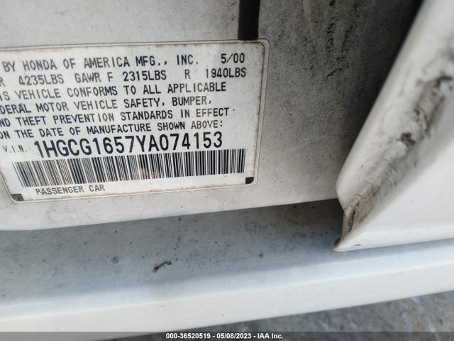 2000 HONDA ACCORD SDN EX W/LEATHER VIN: 1HGCG1657YA074153